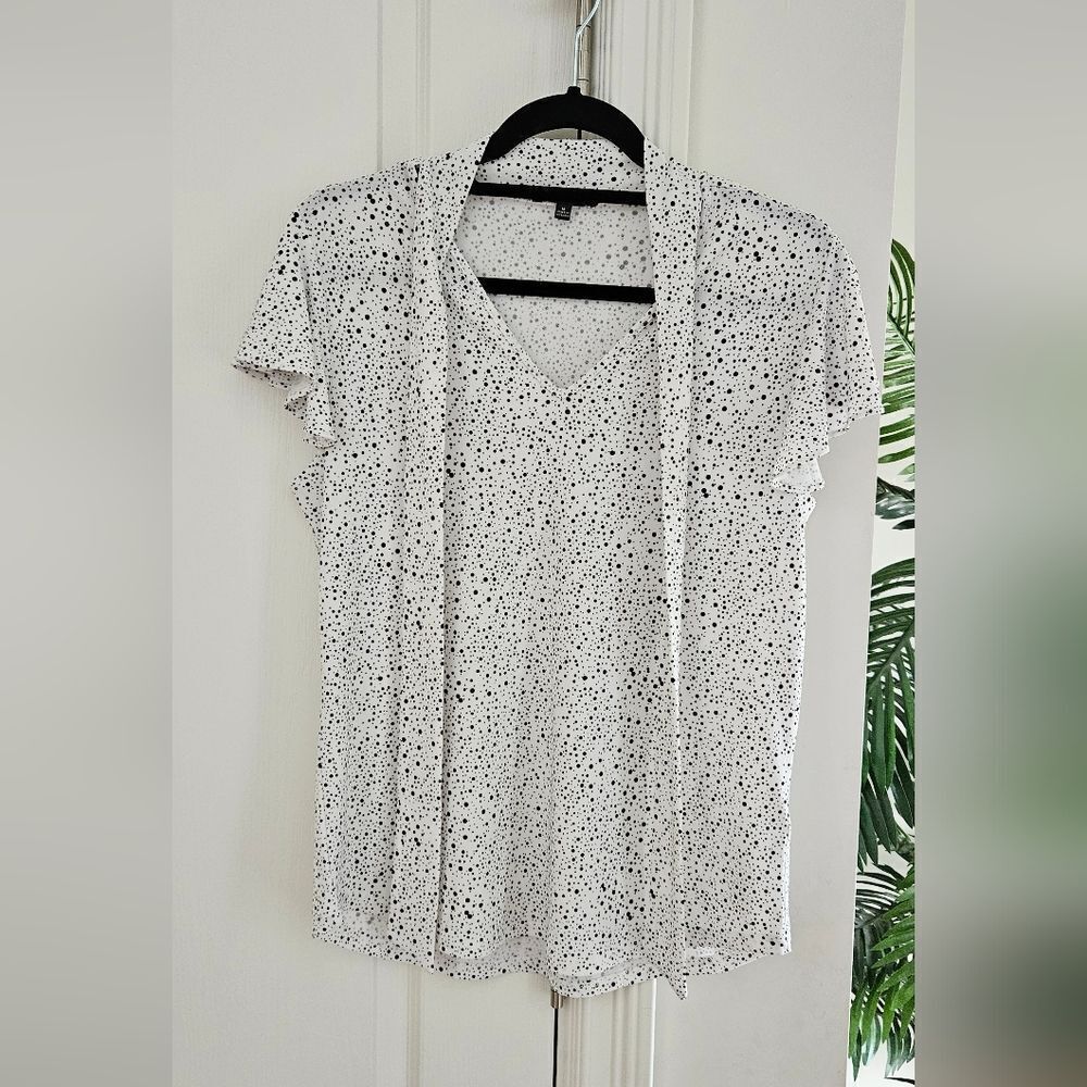 Adrianna Papell Black and White Shirt with Tie Front - Picture 4 of 4